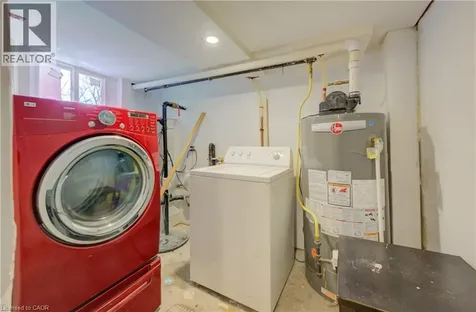 21 Fairview Avenue Kitchener ON N2H 3E7