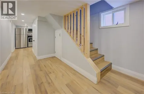 21 Fairview Avenue Kitchener ON N2H 3E7