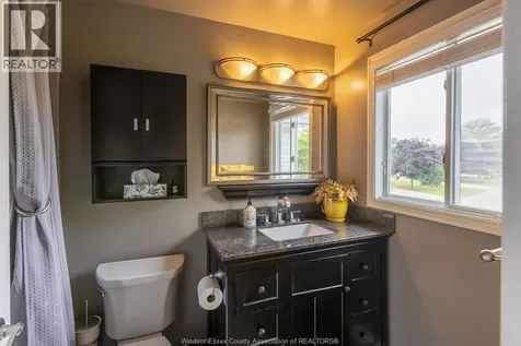 130 Royal Crescent Belle River ON N0R 1A0