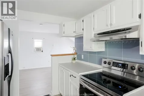 1453 Marentette Windsor ON N8X 4E2