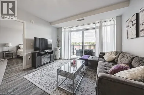 1 Redfern Avenue Hamilton ON L9C 0E6