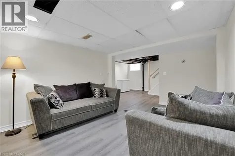 70 Concord Avenue St. Catharines ON L2M 5N8