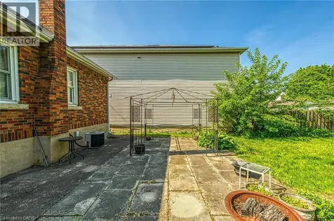 70 Concord Avenue St. Catharines ON L2M 5N8