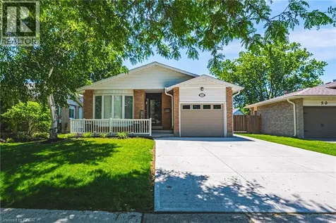 32 Ainsworth Street Stoney Creek ON L8J 1T1