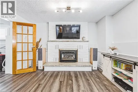 32 Ainsworth Street Stoney Creek ON L8J 1T1