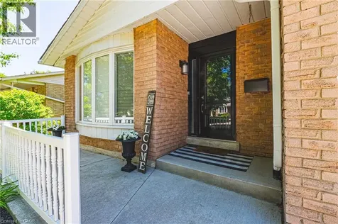 32 Ainsworth Street Stoney Creek ON L8J 1T1