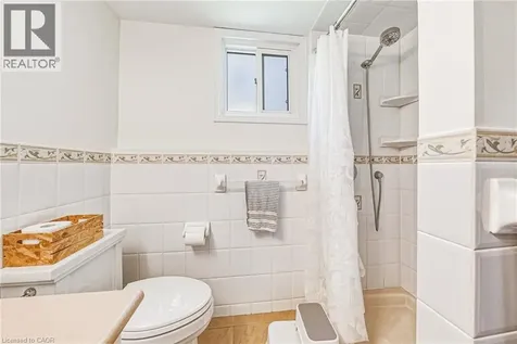 32 Ainsworth Street Stoney Creek ON L8J 1T1