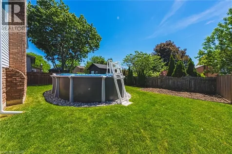 32 Ainsworth Street Stoney Creek ON L8J 1T1