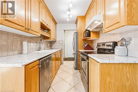 32 Ainsworth Street Stoney Creek ON L8J 1T1
