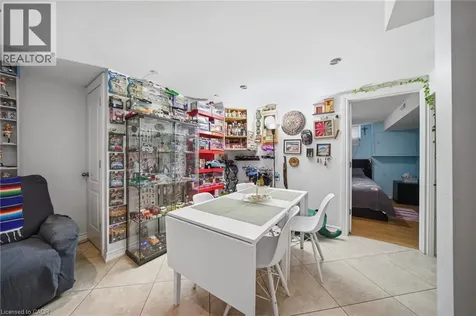 1403 Selkirk Avenue Oakville ON L6L 2V5