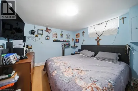 1403 Selkirk Avenue Oakville ON L6L 2V5