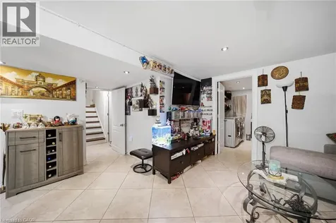 1403 Selkirk Avenue Oakville ON L6L 2V5