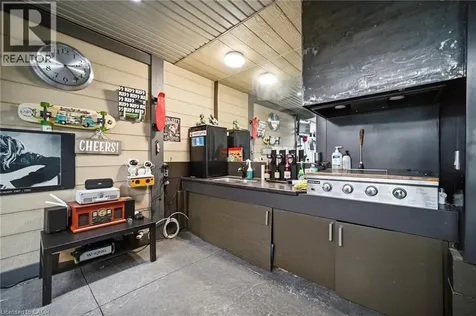 1403 Selkirk Avenue Oakville ON L6L 2V5