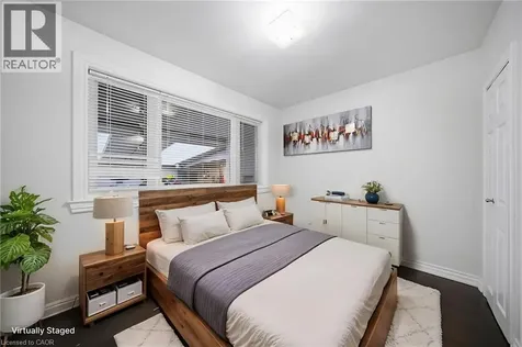 1403 Selkirk Avenue Oakville ON L6L 2V5