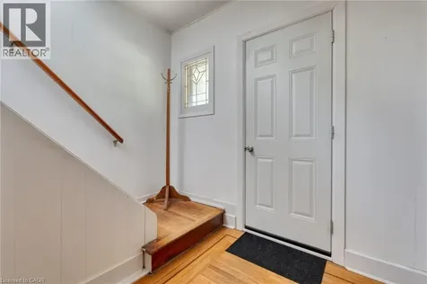 261 Macnab Street Dundas ON L9H 2K4