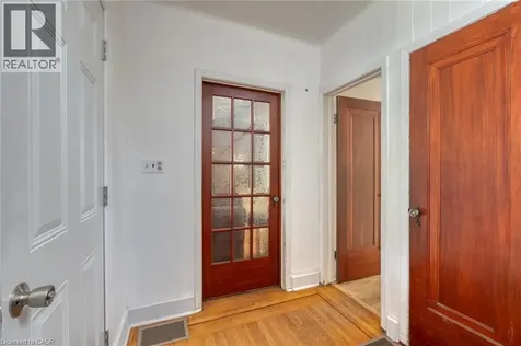 261 Macnab Street Dundas ON L9H 2K4