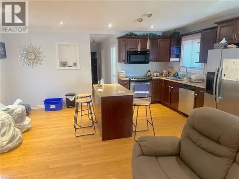 70 Ellis Avenue Hamilton ON L8H 4L9