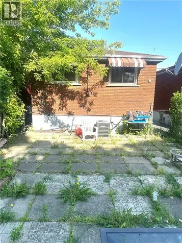 70 Ellis Avenue Hamilton ON L8H 4L9