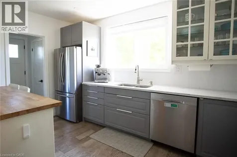 182 Erindale Avenue Hamilton ON L8K 4R4