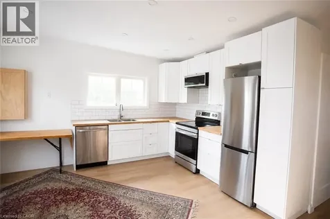 182 Erindale Avenue Hamilton ON L8K 4R4
