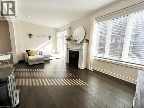30 Heming Trail Ancaster ON L9K 0J8