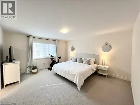 30 Heming Trail Ancaster ON L9K 0J8