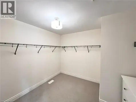 30 Heming Trail Ancaster ON L9K 0J8