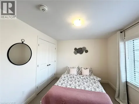 30 Heming Trail Ancaster ON L9K 0J8