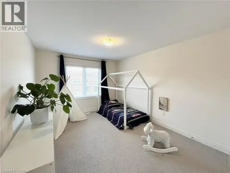 30 Heming Trail Ancaster ON L9K 0J8