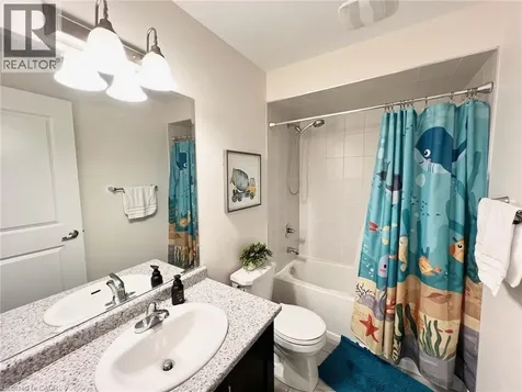 30 Heming Trail Ancaster ON L9K 0J8
