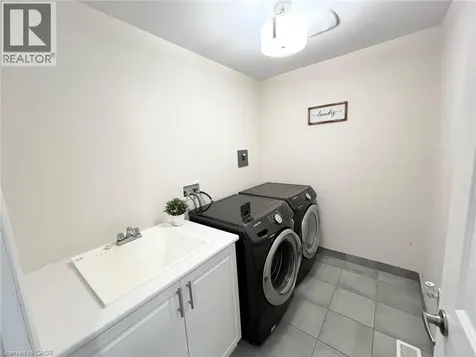 30 Heming Trail Ancaster ON L9K 0J8