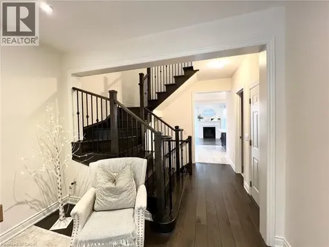30 Heming Trail Ancaster ON L9K 0J8