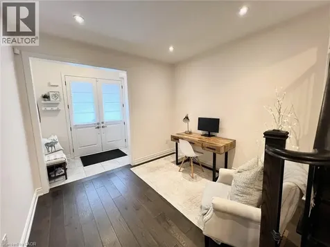 30 Heming Trail Ancaster ON L9K 0J8