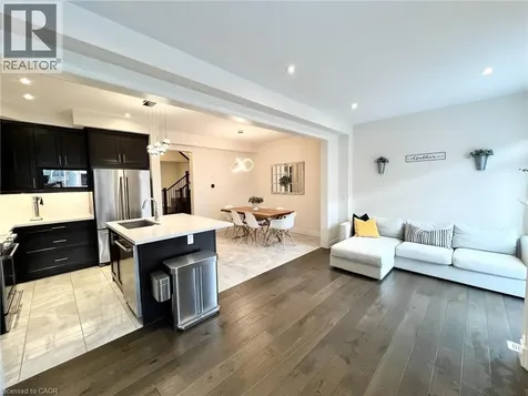 30 Heming Trail Ancaster ON L9K 0J8