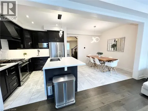30 Heming Trail Ancaster ON L9K 0J8