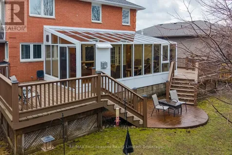 16 Carmichael Crescent Collingwood ON L9Y 4R6