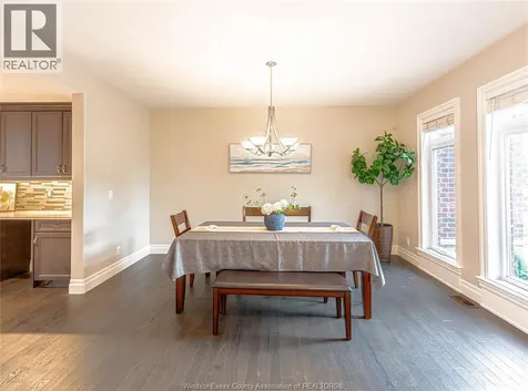 4146 Daytona Avenue Lasalle ON N9H 0G8