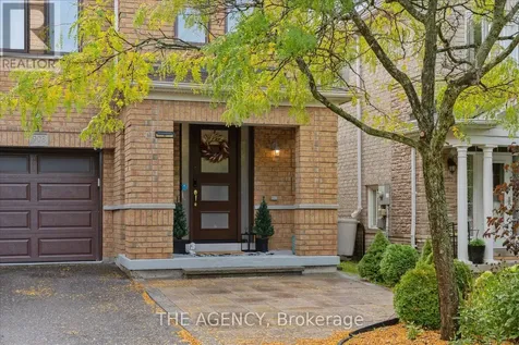 908 Oaktree Crescent Newmarket (summerhill Estates) ON L3X 2Z1
