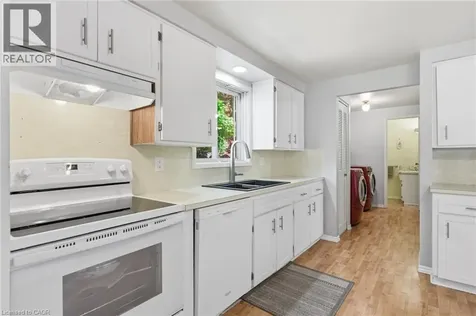 24 Roseneath Crescent Kitchener ON N2E 1V9