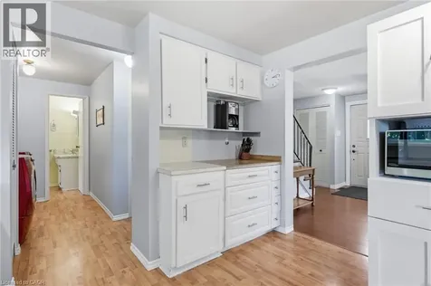 24 Roseneath Crescent Kitchener ON N2E 1V9