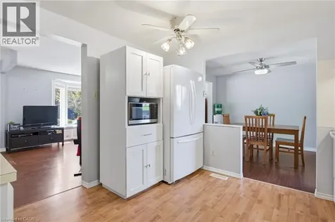 24 Roseneath Crescent Kitchener ON N2E 1V9