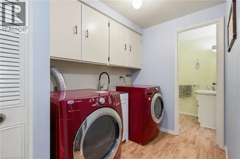 24 Roseneath Crescent Kitchener ON N2E 1V9