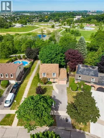 24 Roseneath Crescent Kitchener ON N2E 1V9