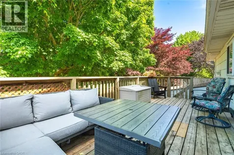 24 Roseneath Crescent Kitchener ON N2E 1V9