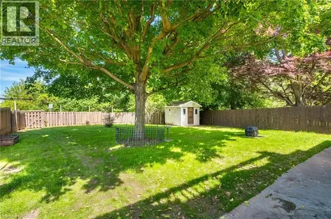 24 Roseneath Crescent Kitchener ON N2E 1V9