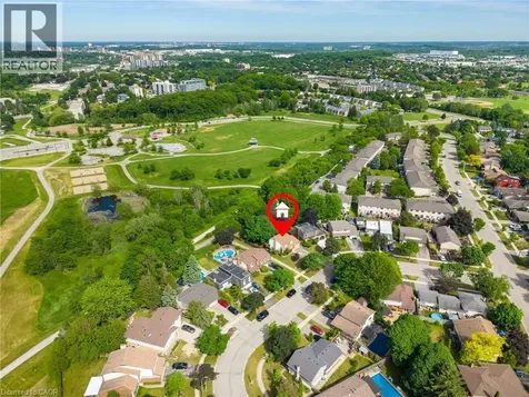 24 Roseneath Crescent Kitchener ON N2E 1V9