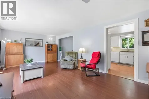 24 Roseneath Crescent Kitchener ON N2E 1V9