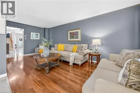 43 Puritan Court Stoney Creek ON L8E 4K9