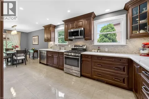 43 Puritan Court Stoney Creek ON L8E 4K9