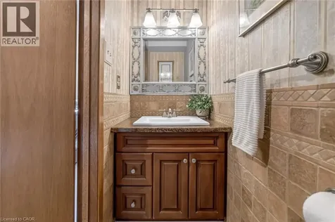 43 Puritan Court Stoney Creek ON L8E 4K9